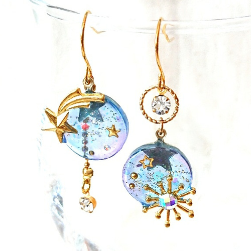 在庫限り】Cosmic Star＊アシンメトリー ピアス・イヤリング・ノン 