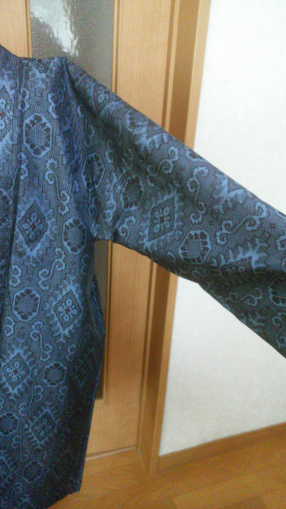 着物リメイク　大島紬の羽織で上着 3枚目の画像