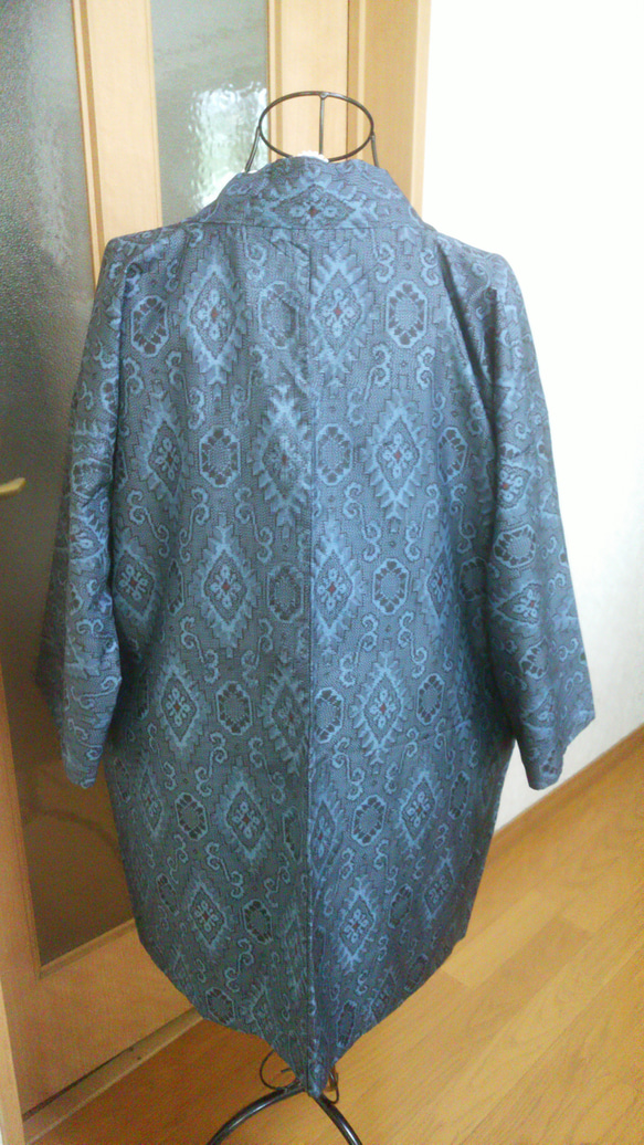 着物リメイク　大島紬の羽織で上着 5枚目の画像