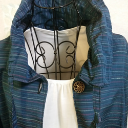 着物リメイク　綸子　縦線織物のコート 2枚目の画像