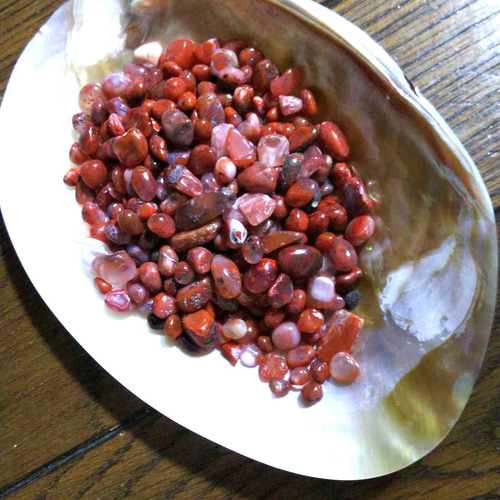 7月の誕生石 ☆カーネリアン さざれ石 100g 成功に導く石 天然石 Rust