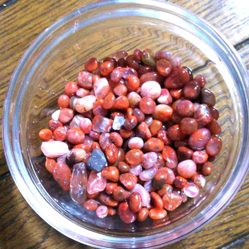 7月の誕生石 ☆カーネリアン さざれ石 100g 成功に導く石 天然石 Rust