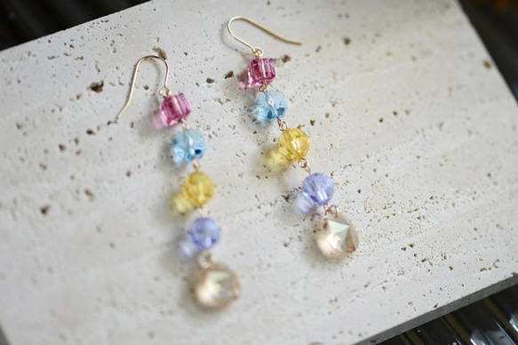 JMO design crystal rainbow color earring birthday gift for g 4枚目の画像