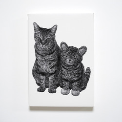 『キャンバスプリント SMサイズ 複製画 』 ネコとネコのぬいぐるみ 2（白黒） 1枚目の画像