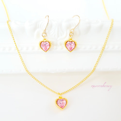 SWAROVSKI♡プチハートSWAROVSKIピアス♡ライトローズ 3枚目の画像