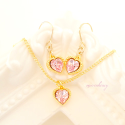 SWAROVSKI♡プチハートSWAROVSKIピアス♡ライトローズ 4枚目の画像