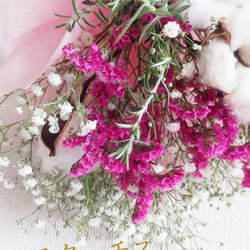 かすみ草とピンクのスターチスの ふんわりクリスマススワッグ♡ 3枚目の画像
