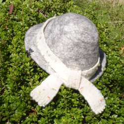 フエルト製　帽子 1枚目の画像