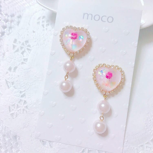 ぷっくりハートとかすみ草のピアス イヤリング / 量産型 量産 大人 