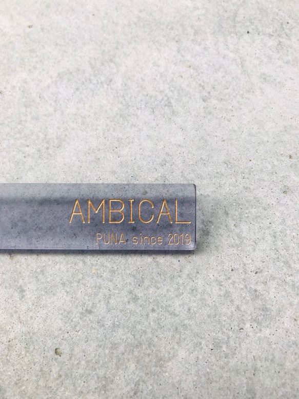 ホテルキー Lロゴ スモーク/アクリル/名入れ/ペア/刻印/プレゼント/シンプル/キーリング/新生活 人気・おすすめ｜使いやすい・旅行におすすめ 品質保証 全国発送 日本国内発送・最短翌日お届け