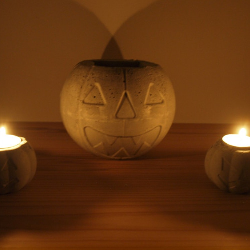 送料無料】ハロウィンにピッタリ パンプキンのモルタルキャンドル