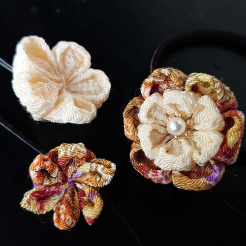 和風】髪飾り・和装に・ちりめん・つまみ細工・ヘアゴム