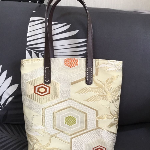 アンズルーム☆ハンドメイド☆ちょっと豪華な小さめ トート アンズルーム☆ハンドメイド☆ちょっと豪華な小さめ トート