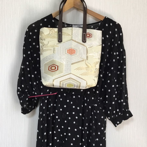 アンズルーム☆ハンドメイド☆ちょっと豪華な小さめ トート アンズルーム☆ハンドメイド☆ちょっと豪華な小さめ トート
