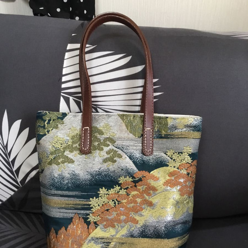 アンズルーム☆ハンドメイド☆ちょっと豪華な小さめ トートバッグ 