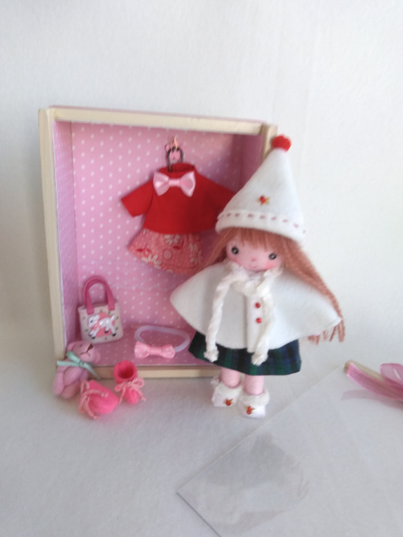 クリスマスBOXNo.7 着せ替え人形　フェルト人形　プレゼント 1枚目の画像