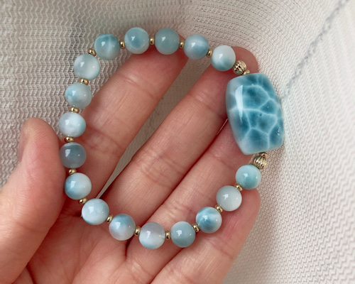 天然無処理　ラリマー  デザイン　バングル
N588 天然無処理 ラリマー デザイン バングル