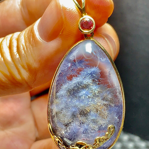 天然無処理レア品バイカラーデュモルチェライトインクォーツペンダント