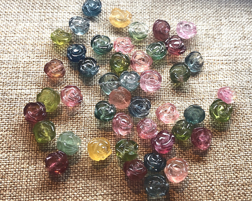 天然 トルマリン 薔薇 45粒 5.3-6.2mm 貫通穴開け済み 天然石 天然石屋 