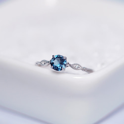 高品質-藍托帕石-橄欖石5mm-戒指-可調式-8月11月誕生石-生日禮物 第6張的照片