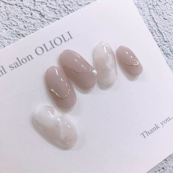 【No.85】ニュアンス　上品　大理石風　天然石風　グレージュ　オフィス　ミラーネイル  結婚式　ウエディング　大人 3枚目の画像