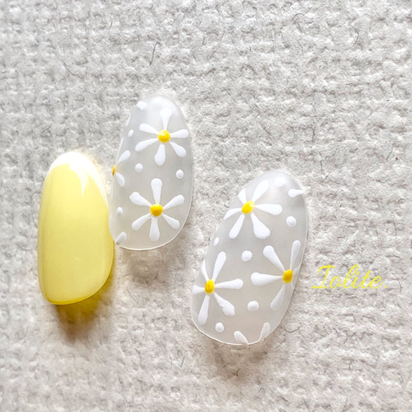 季 .30 　　レモンイエロー 花 透明感 フレンチ 黄色 フラワー 春 春ネイル 夏 夏ネイル ネイルチップ つけ爪 3枚目の画像