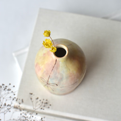 Dreaming vase (Ribbon) 夢のなかの花器 2枚目の画像