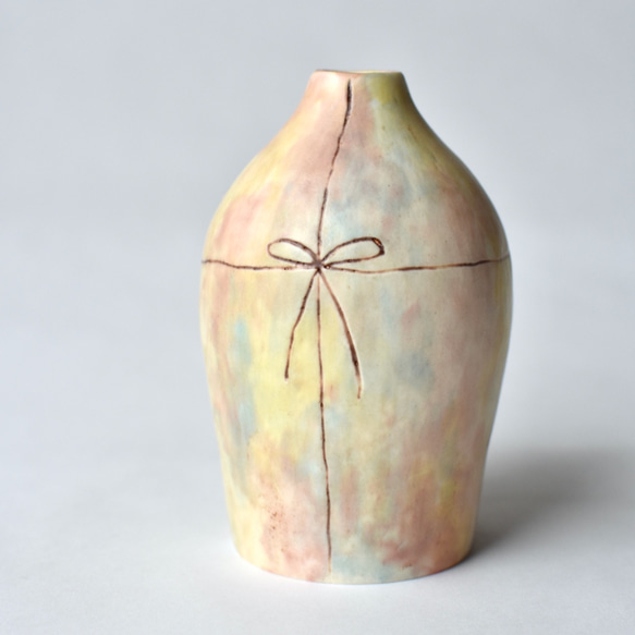 Dreaming vase (Ribbon) 夢のなかの花器 3枚目の画像