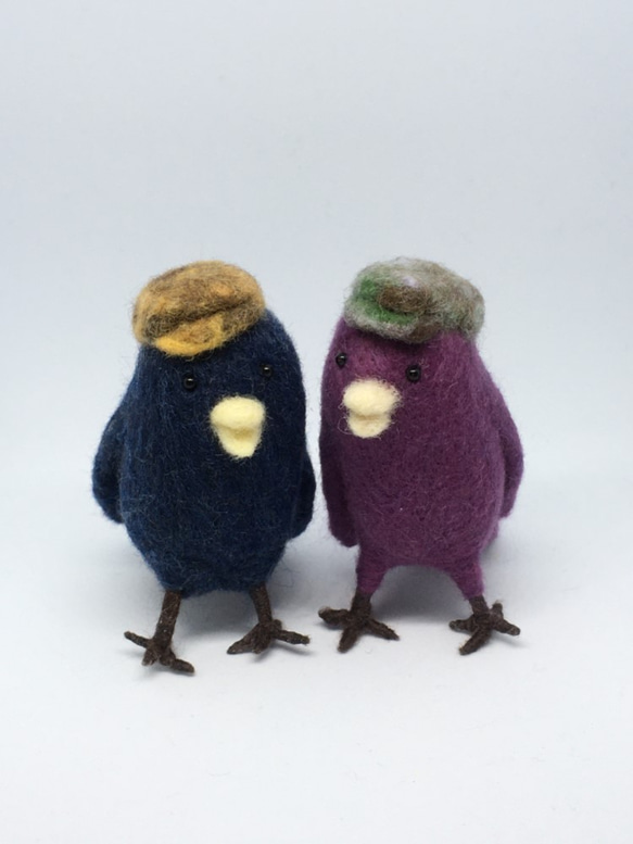 羊毛フェルト　帽子鳥(マーブル茶ハンチング帽） 5枚目の画像