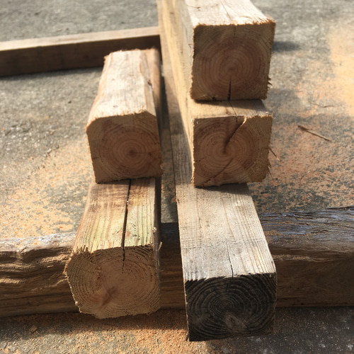 80センチ】DIY用アンティーク調、レトロ調な角材 廃材古材 素材 木の棒