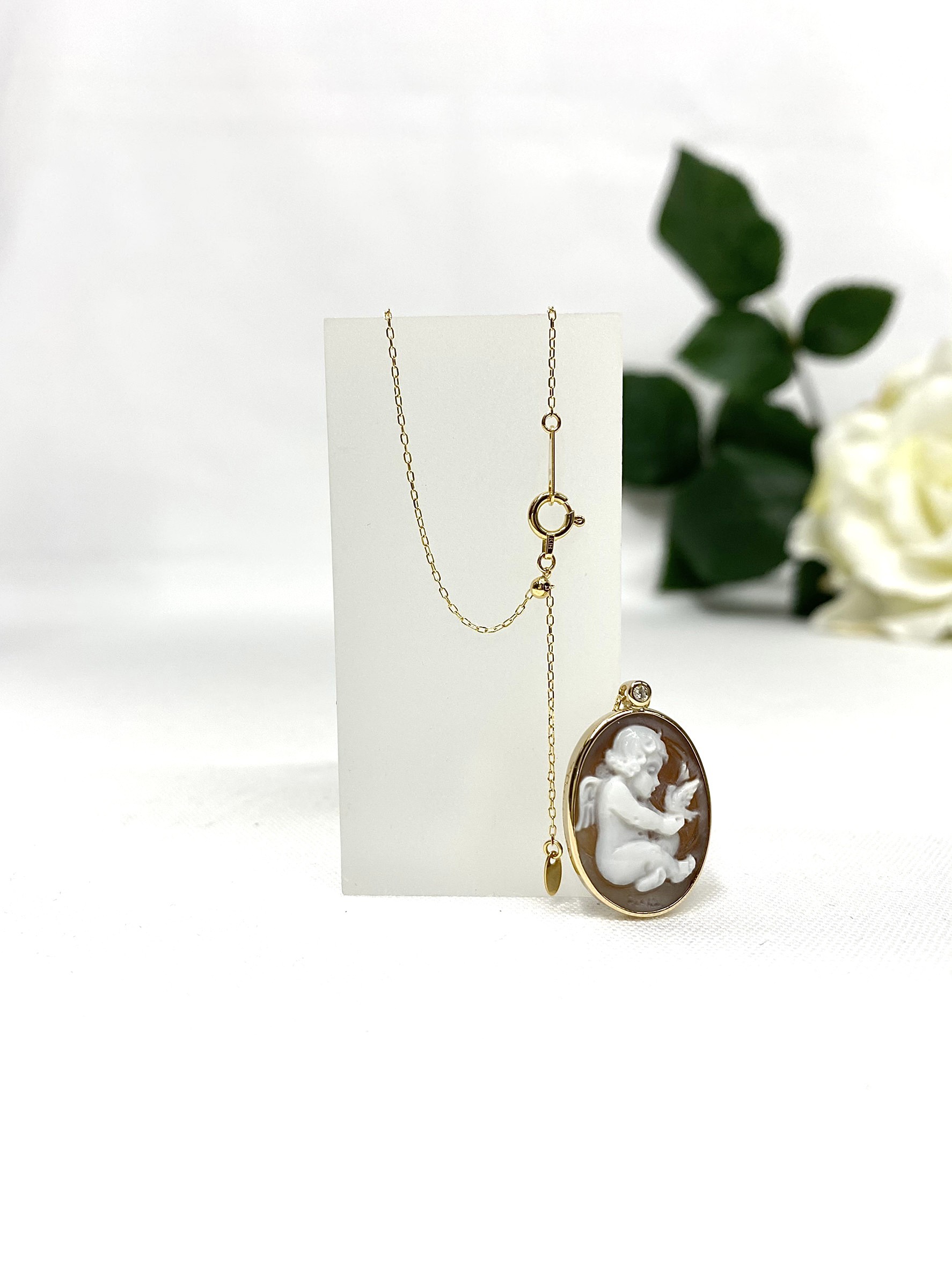 K18 天使のペンダントネックレス（イタリアのシェルカメオ）