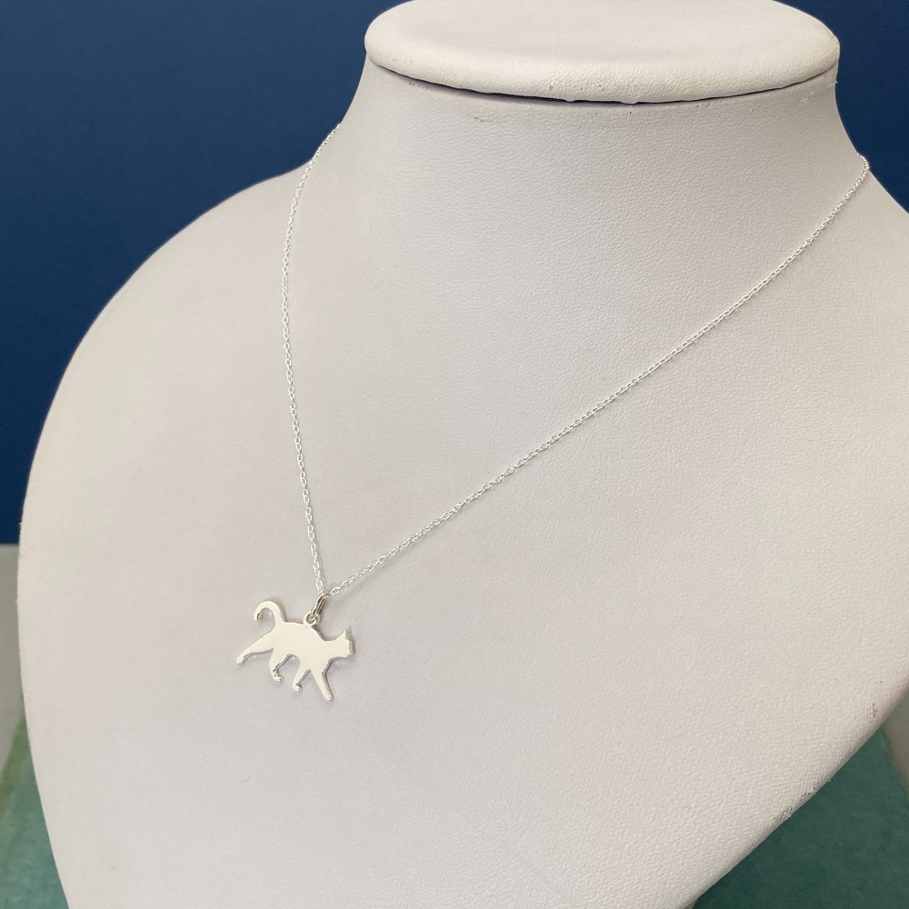 Cat-2 Pendant Silver (Order Production)