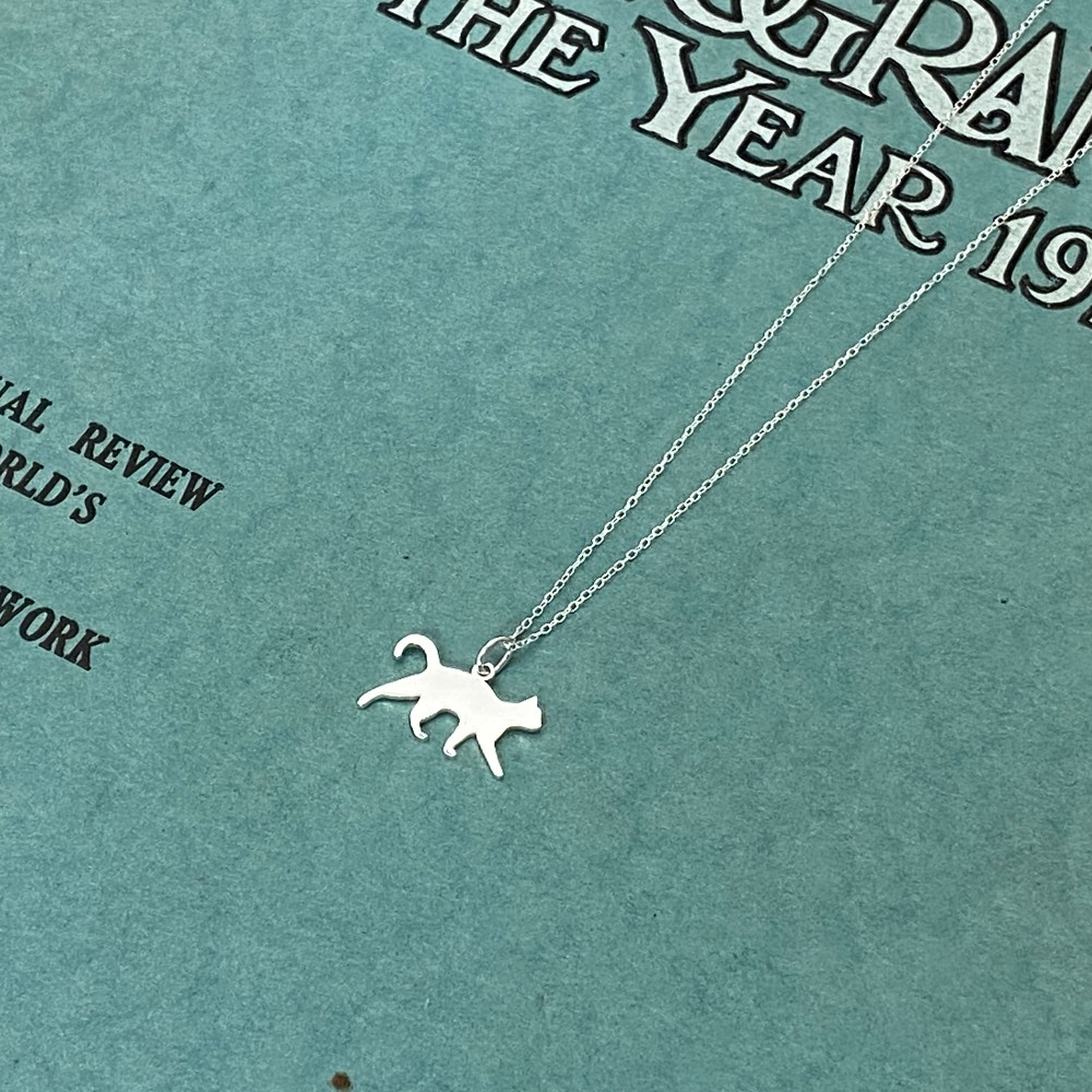 Cat-2 Pendant Silver (Order Production)