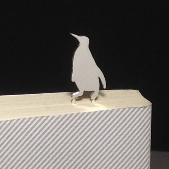 Penguin-BookMark-1　ペンギン　シルバーブックマーク しおり 1枚目の画像