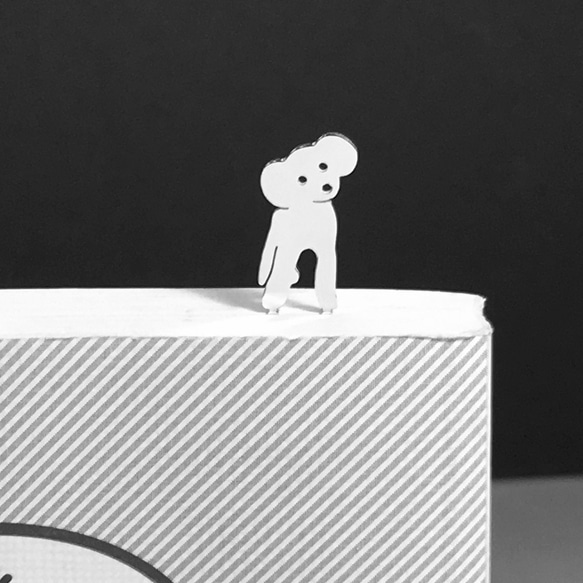 Dog-35 BookMark toy poodle シルバーブックマーク しおり トイプードル＜受注制作＞ 1枚目の画像