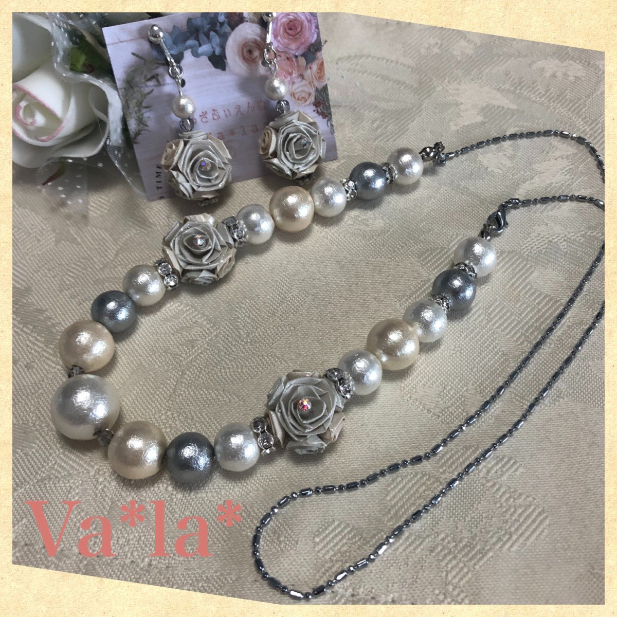 【2点セット】薔薇のロザフィ＊オールドローズネックレス＆イヤリング(グレーベージュ)