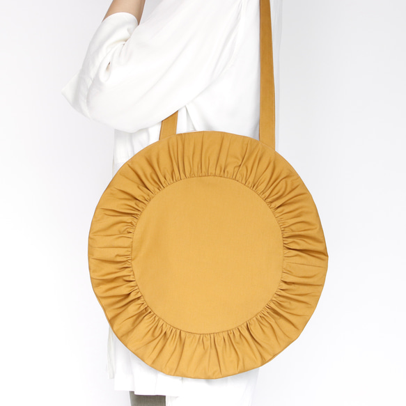 ラウンドトートバッグ BEIGE "piirakka tote bag" 2枚目の画像