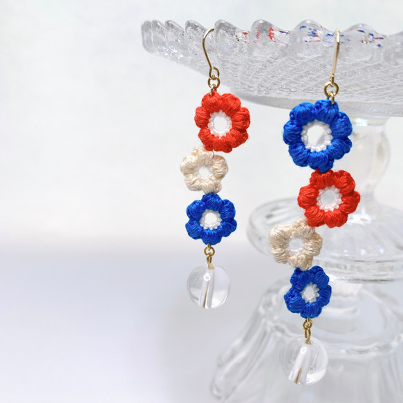 かぎ針編みピアス・イヤリング 「モリーの花レース」/トリコロール