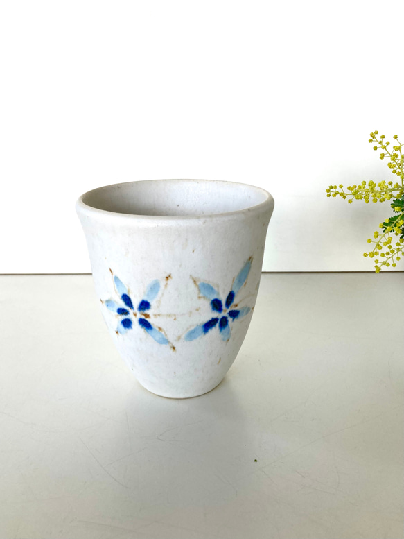 青い花のマグカップ　コーヒーカップ 2枚目の画像