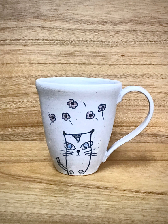 猫　マグカップ　コーヒーカップ〈花と猫〉 1枚目の画像