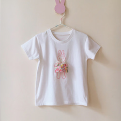 ぬいぐるみを持ち運べるTシャツ（ウサギ1点のみ） 4枚目の画像