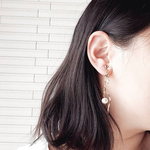 14kgf コットンパール 揺れる大人っぽいイヤリング・ピアス＊ ゴールド