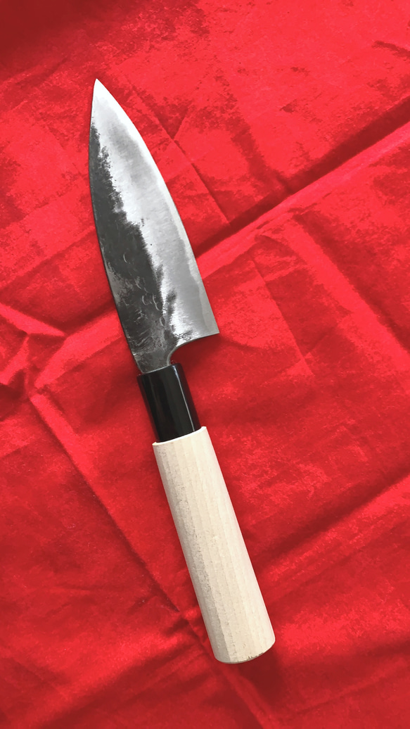 【りょう様専用ページ】鍛冶屋さんオススメのいつもの包丁(小)【朴の木の柄】 2枚目の画像