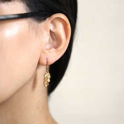 葉っぱの木製ピアス・イヤリング（ディスプレイスタンド付） 5枚目の画像