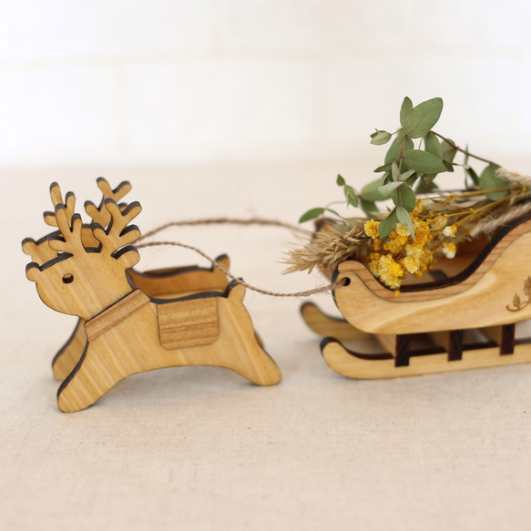 木製 トナカイとソリの置物 6枚目の画像