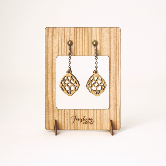 木のクリスタルペンダントライトイヤリング（ディスプレイスタンド付） 2枚目の画像