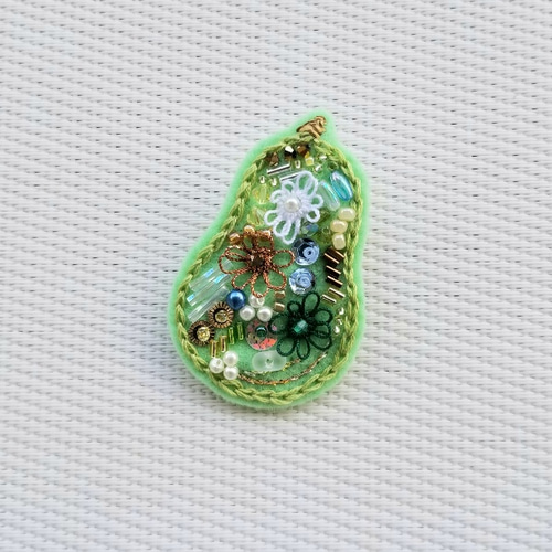 みの様 専用 洋梨 プルーン ひまわり ビーズ 刺繍ブローチ