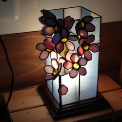 ◆一点物◆～桜がかわいい、ステンドグラスのランプシェード～ 4枚目の画像