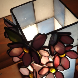 ◆一点物◆～桜がかわいい、ステンドグラスのランプシェード～ 5枚目の画像