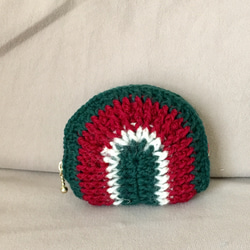 クリスマスカラーの暖かポーチ　ミニ　(カギ針の手編み) 3枚目の画像